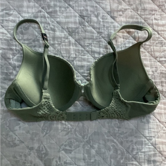 6 available: 34 B Custom Bras - bundle or separate - Picture 10 of 11